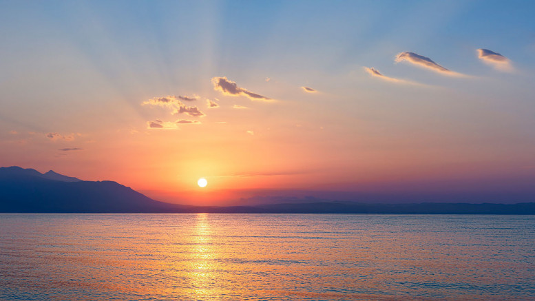 Aegean-Pearl-Sea-Sunrise-Nea-Vrasna-Greece