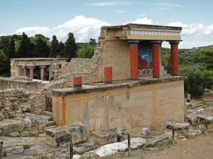 Knossos_-_North_Portico_02