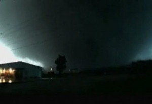 Joplin_tornado_photo