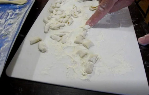 making-gogges-image-735x469.jpg