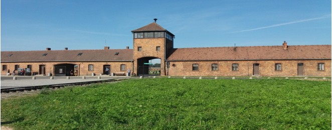 Η Πύλη του Auschwitz Birkenau