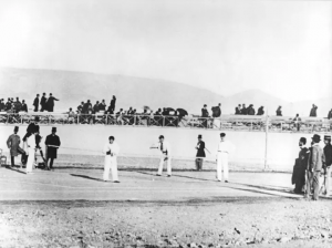 11 Απριλίου 1896 - Τελικός Ολυμπιακών Αγώνων του 1896 ο John Boland και ο Fritz Traun νίκησαν τους Διονύση Κάσδαγλη και τον Δημήτρη Πετροκόκκινο PICTURE ALLIANCE VIA GETTY IMAGES Φωτογραφία από www.huffingtonpost.gr