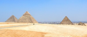 Great_Pyramids_Giza_03