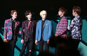 Shinee_at_the_SHINee_World_Concert_III_in_Taiwan