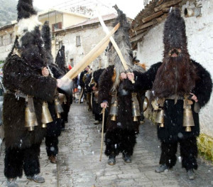 Έθιμο Θεοφανείων Αράπηδες