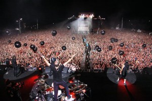 Metallica-LiveShot-June234-OrionFest-Crowd