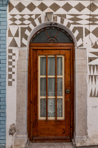 Old,Wooden,Door,On,Chios,Island,,Greece