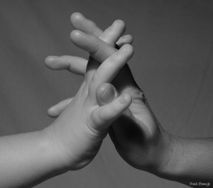 20051217212657_hands_friends