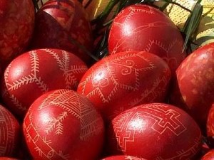 easter-red-eggs