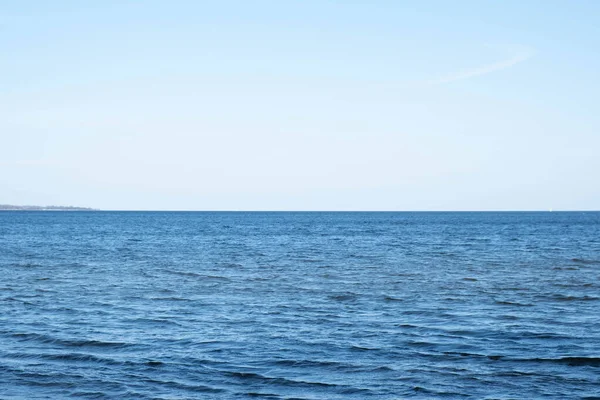 depositphotos_354505116-stock-photo-horizon-exit-endless-blue-sea