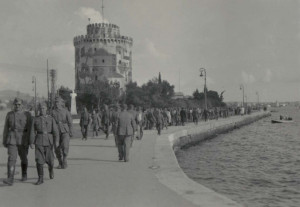 Ο Λευκός Πύργος στα χρόνια της γερμανικής κατοχής ήταν ζωγραφισμένος για παραλλαγή