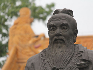 800px-Confucius_Sculpture_Nanjing